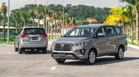 Dikutip dari Otosaigon, Innova facelift di Vietnam hadir dalam 4 varian, meliputi tipe E, G, V, dan Venturer. Khusus untuk tipe Venturer dibekali paket perlengkapan eksterior, dengan tampilan sporty. Foto: Otosaigon