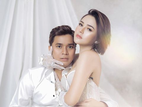 Amanda Manopo dan Billy Syahputra Amanda Manopo dan Billy Syahputra