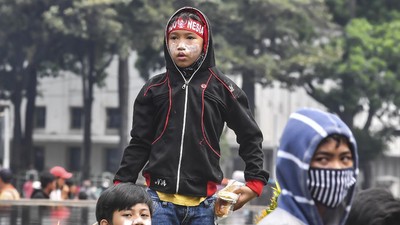 Duh, Anak di Bawah Umur Ikut Aksi Tolak UU Cipta Kerja
