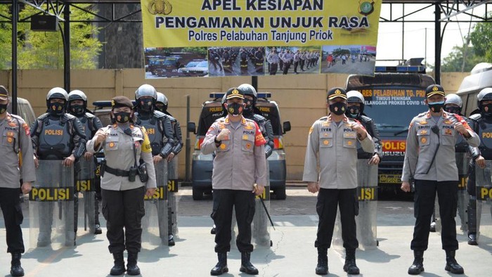 Apel kesiapan pengamanan aksi unjuk rasa Polres Pelabuhan Tanjung Priok