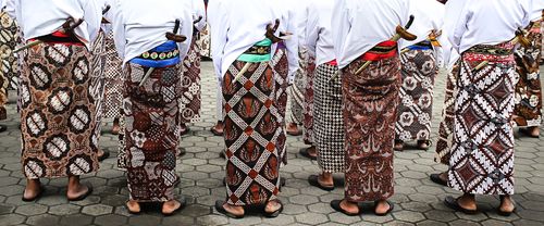 Contoh Batik Nusantara: Cirebon, Yogyakarta, Solo, Banyuwangi