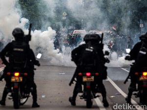 Admin @podoradong Ditangkap Terkait Demo Ricuh, Dijerat Pasal Keonaran