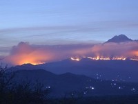 Gunung Kilimanjaro kebakaran