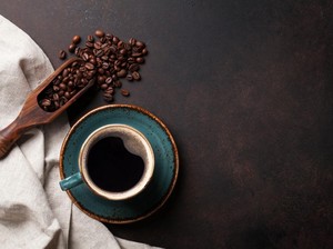 Kapan Waktu yang Pas Minum Kopi, Saat Sahur atau Buka Puasa?