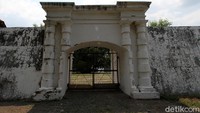 Kabar terakhir, pemerintah pusat sudah sempat melakukan penaksiran nilai sebagai tahap awal akuisisi lahan Benteng Vastenburg. Namun setelah Robby Sumampow meninggal, Heru mengatakan belum mengetahui langkah selanjutnya. Hal tersebut akan dibahas pihak keluarga pengusaha keturunan Tionghoa itu.