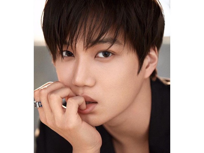 Kai EXO Jadi Model Pria Pertama untuk Brand Kosmetik Bobbi