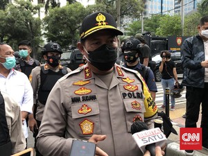 Isi Garasi Kapolda Metro dan Kapolda Jabar yang Dicopot dari Jabatannya