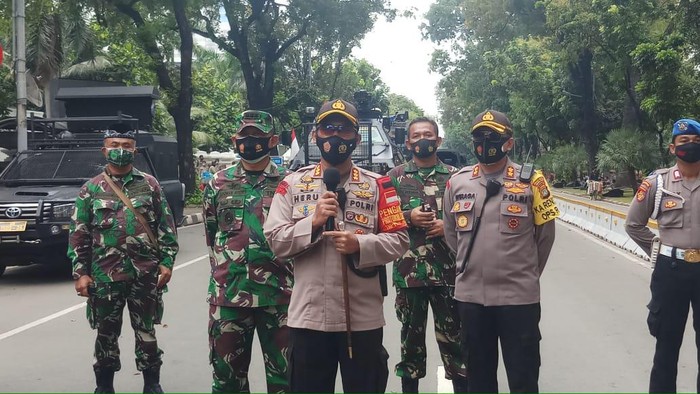 Kapolres Jakpus Kombes Heru Novianto memberikan keterangan kepada wartawan