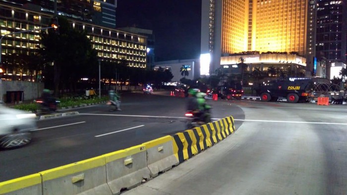 Lalu lintas di Bundaran HI ke arah Thamrin dibuka sejak pukul 19.00 WIB