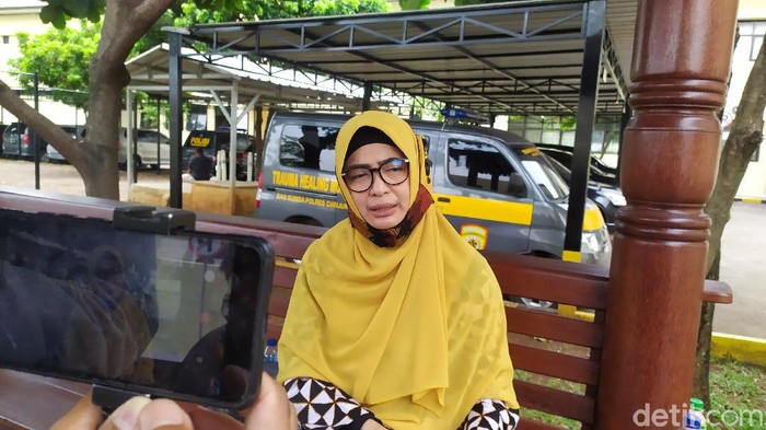 Mantan Anggota DPR RI Wa Ode Nur Zainab saat ditemui di Mapolres Cianjur