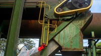 Seiring dengan hal tersebut di atas, Pemprov Jawa Barat melalui PT Jasa Medivest anak perusahaan Badan Usaha Milik Daerah (BUMD), PT Jasa Sarana, berkomitmen untuk menangani limbah B3 (bahan berbahaya dan beracun) infeksius, khususnya limbah limbah medis COVID-19 sebagai upaya antisipasi lonjakan limbah medis terkait penanggulangan pandemi ini.  
