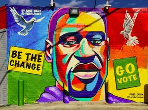 Mural George Floyd Dilukis di Kampung Halaman Jelang Pilpres AS