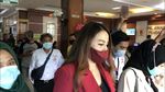 Penampilan Nita Thalia Hadiri Sidang Cerai dengan Suami