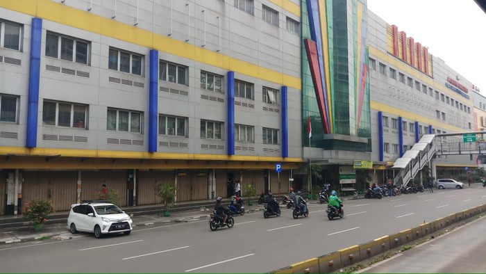 Pasar HWI Lindeteves Glodok ditutup antisipasi demo PA 212 dkk
