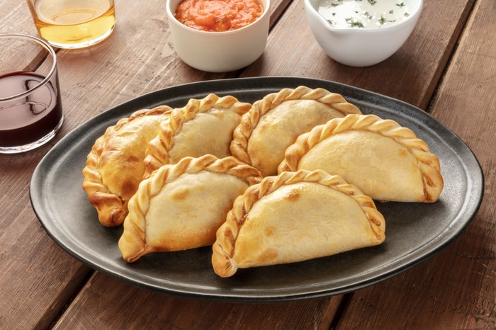 Pastel, Jajanan Indonesia yang Diadaptasi dari Empanada