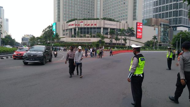 Ratusan remaja diamankan di HI usai menghadang truk di Jaktim