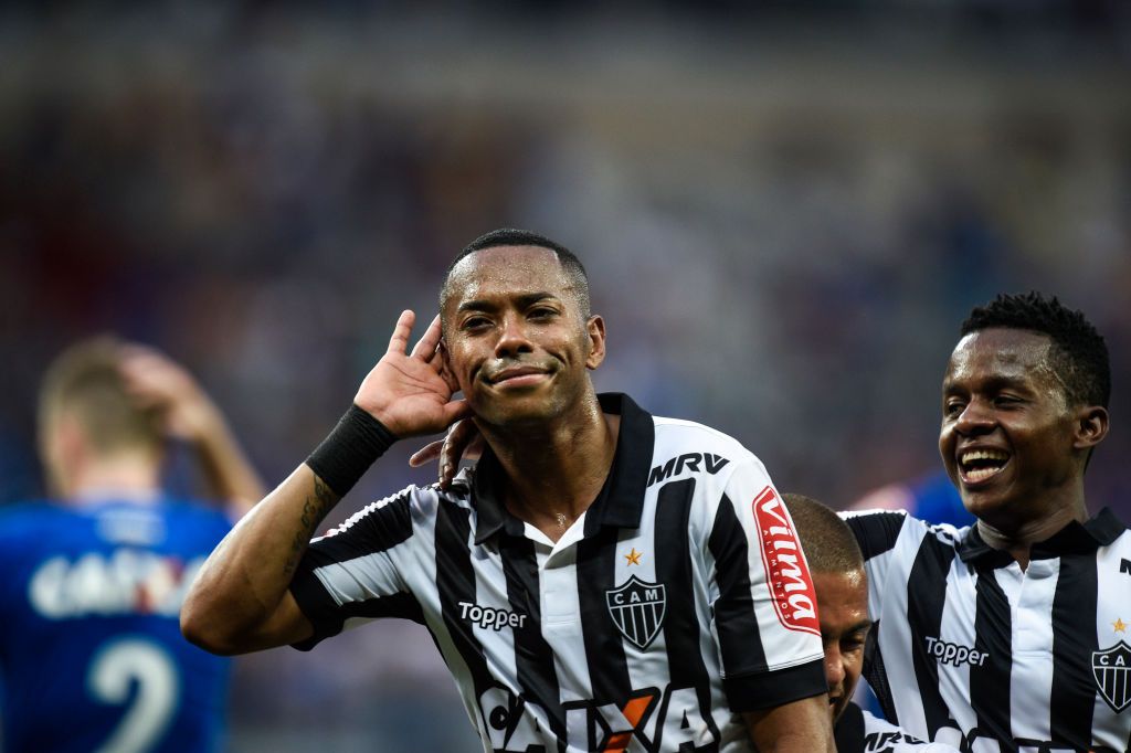 Robinho BELO HORIZONTE, BRAZIL - OCTOBER 22: Robinho #7 of Atletico MG celebrates a scored goal against Cruzeiro during a match between Cruzeiro and Atletico MG as part of Brasileirao Series A 2017 at Mineirao stadium on October 22, 2017 in Belo Horizonte, Brazil. (Photo by Pedro Vilela/Getty Images)