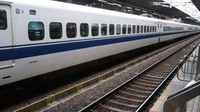 Di Jepang, transportasi menggunakan kereta cepat adalah umum digunakan oleh para turis. Foto: Dadan Kuswaraharja