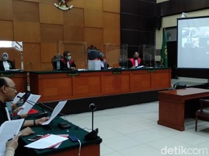Jaksa: Prasetijo Perintahkan Anak Buah Bakar Surat Jalan Palsu Djoko Tjandra