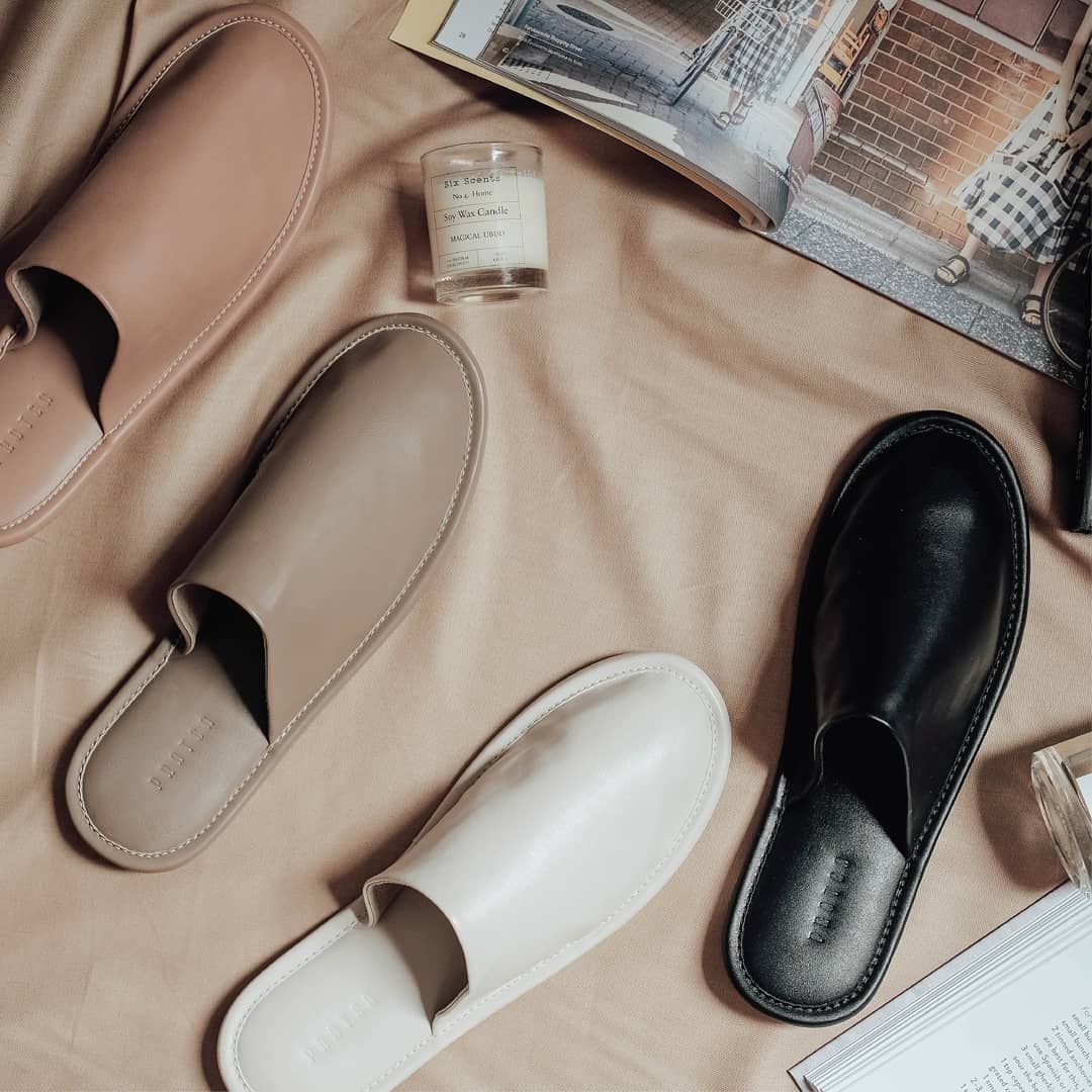 5 Sandal Slipper dari Brand Lokal yang Stylish Nyaman 