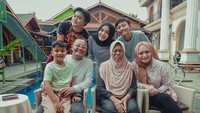 Sule dan Nathalie Holscher akan segera menikah. Sebelumnya Nathalie Holscher telah jadi mualaf. (Foto: dok. Instagram) 