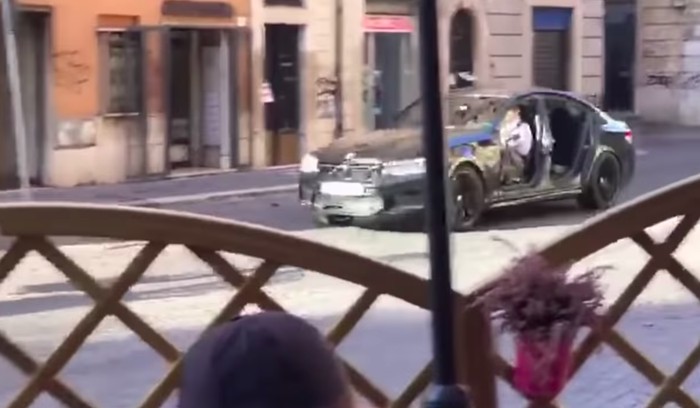Syuting Mission: Impossible 7, Tom Cruise Nyetir BMW M5 Tanpa Pintu