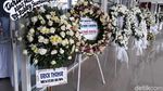 Titiek-Tommy Soeharto Kirim Karangan Bunga untuk Robby Sumampow