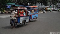 Mereka biasanya sudah menentukan titik-titik keramaian dan lokasi yang aman apabila terjadi bentrokan.