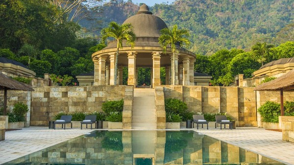 Lokasinya sangat strategis untuk menikmati keindahan alam. Dekat dengan hamparan sawah dan Anda juga dapat menikmati langsung pemandangan Candi Borobudur dari kejauhan di hotel ini (dok Amanjiwo) Lokasinya sangat strategis untuk menikmati keindahan alam. Dekat dengan hamparan sawah dan Anda juga dapat menikmati langsung pemandangan Candi Borobudur dari kejauhan di hotel ini (dok Amanjiwo)
