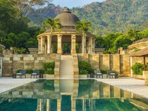 Wanita Ini Makan Menu Bebek Komplet di Amanjiwo Rogoh Kocek Rp 1,4 Juta!