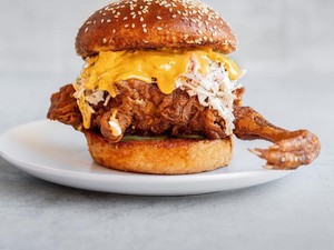 Aneh tapi Menarik, Ini Dia Sandwich Ceker Ayam