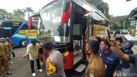 Bupati Ciamis Herdiat Sunarya yang meresmikan penggunaannya. Wisatawan kini bisa melakukan pemesanan untuk mencoba wahana baru dari Kabupaten Ciamis ini.