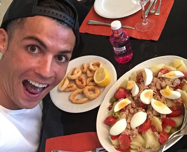 Makanan Favorit dan Tips Diet Cristiano Ronaldo
