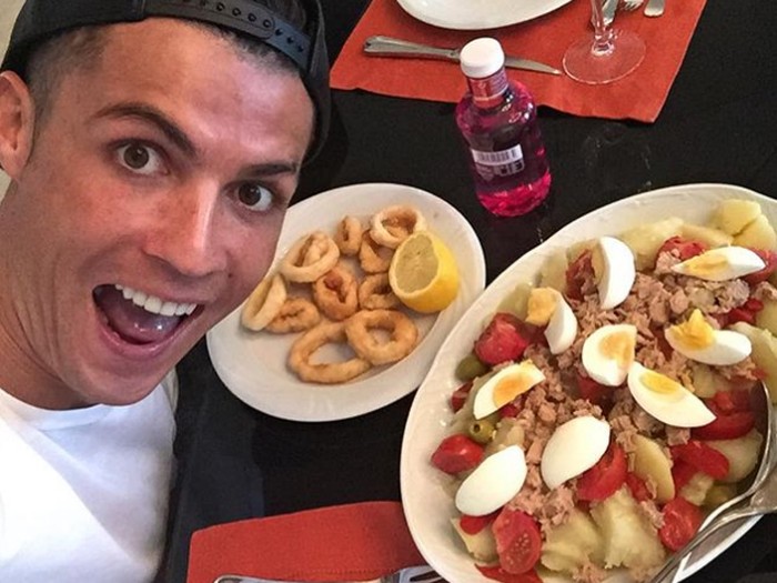 Makanan Favorit dan Tips Diet Cristiano Ronaldo