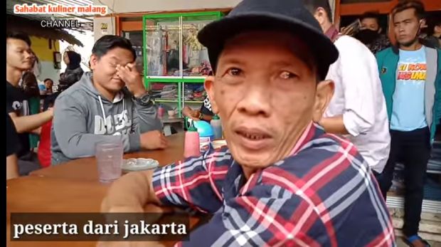 Dari Jakarta Bapak Ini ke Malang Khusus Ikut Lomba Makan Bakso