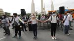Aksi Ribuan Orang Tuntut Reformasi Kerajaan di Thailand