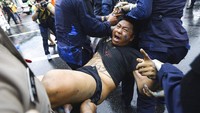 Unjuk rasa ini digelar dengan ketegangan tinggi di Thailand usai penangkapan 21 aktivis pro-reformasi sehari sebelumnya. AP Photo  