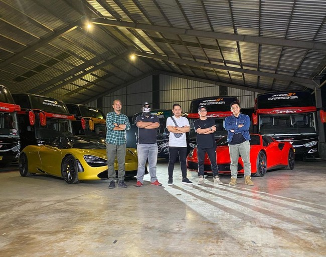 Pasangan Gilang Widya Pramana dan Shandy Purnamasari yang dikenal sudah menjadi pengusaha sukses, bersahabat dengan selebriti tanah air, seperti Raffi Ahmad, Nagita Slavina, Sarwendah dan lainnya. Foto: Instagram @juragan_99