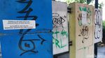 Halte Bus di Kota Bandung Jadi Sasaran Vandalisme