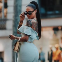 Menghindari kontak fisik sama pentingnya dengan menggunakan kondom saat bercinta, ujar Iasman, seperti dikutip dari Daily Star.  Foto: dok. Instagram