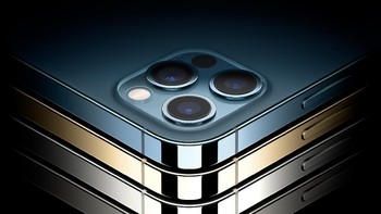 Hadir dalam empat varian warna, yakni silver, graphite, gold dan pacific blue. Foto: Apple