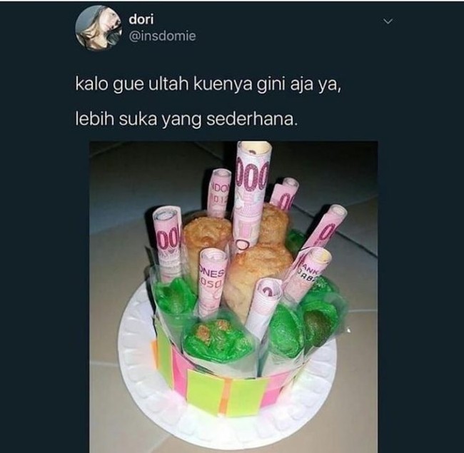 Kuenya sederhana sih, tapi... Itu nggak takut kuenya malah jadi kotor ya kena kuman dan bakteri dari uangnya? Foto: Twitter