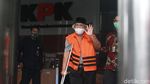 Kepalan Tangan Tersangka Korupsi Syamsul Hilal