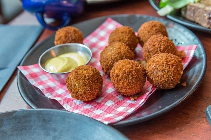 Lekker! Bitterballen Khas Belanda yang Gurih Renyah Ada di 5 Toko Online Ini