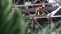 Revitalisasi Sarinah ditargetkan rampung pada pertengahan 2021. 