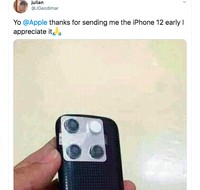 Meme iPhone 12