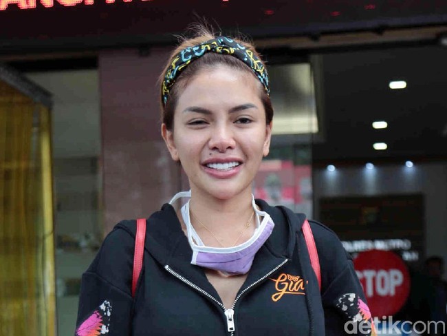 Nikita Mirzani soal Habib: You and Me Sama-sama Manusia Biasa