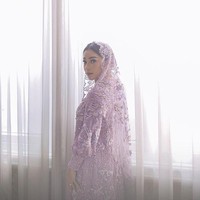 Nikita Willy sebentar lagi akan melangsungkan pernikahan dengan Indra Priawan. Semakin mendekati hari H, maka semakin banyak persiapan yang dilakukan. Salah satunya adalah dengan menggelar pengajian. Foto: Instagram/@thebridestory