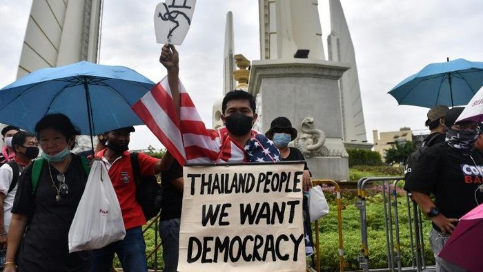 Ribuan Demonstran berkumpul di Bangkok, Thailand (AFP Photo)