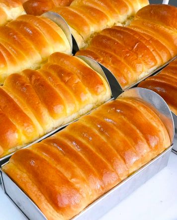 Roti Sisir yang Empuk Lembut Ada di 5 Tempat ini